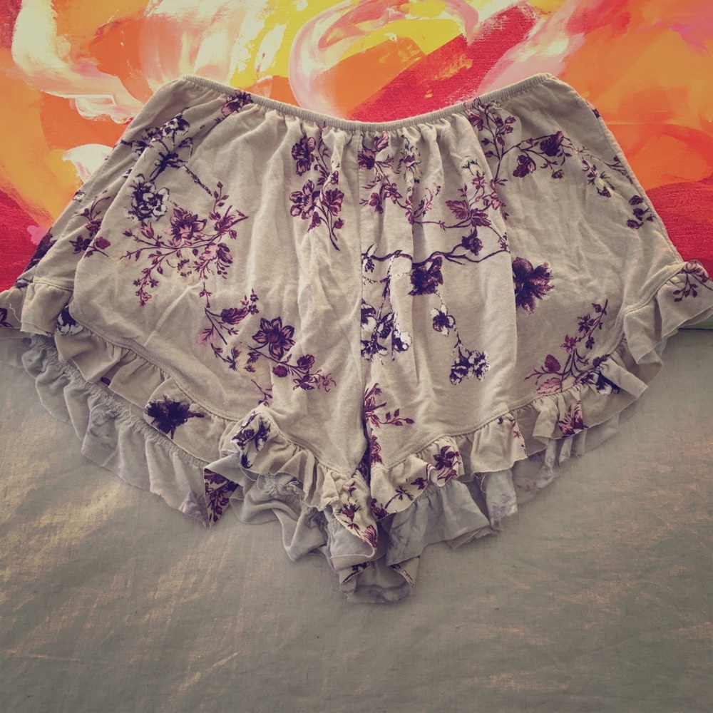 brandy melville shorts!